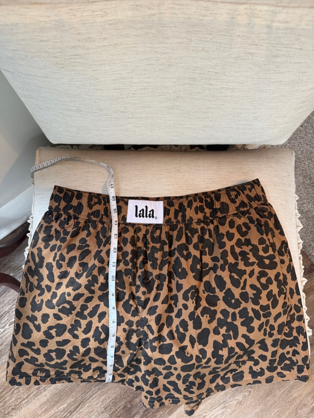 Dressed in Lala-100% cotton-Leopard Print Boxer Shorts with pockets. - Picture 5 of 5